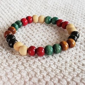 Wooden bead stretch bracelet